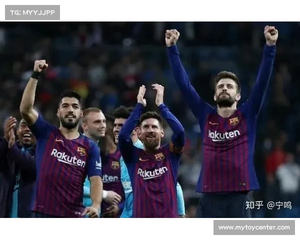 西甲球队主场表现解析 强队优势与弱队困境的对比分析